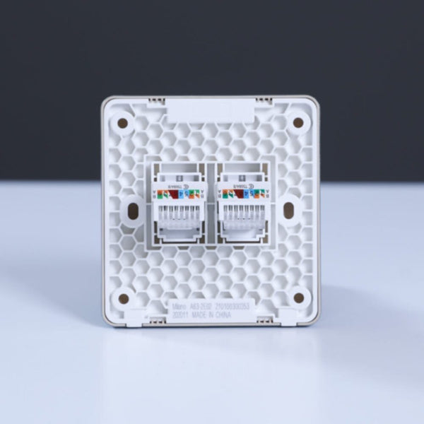MILANO | Dual Computer Outlet Cat6 Sl Ps | 210100300353