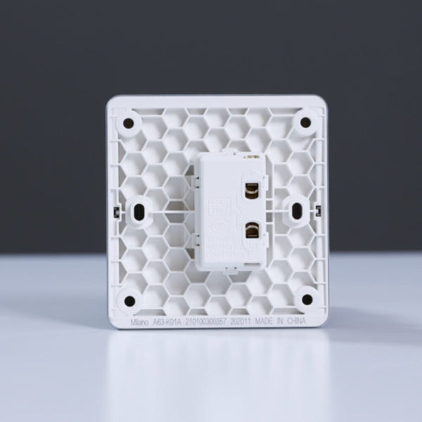 MILANO | 10A 1 Gang 1 Way Switch Sl Ps | 210100300357