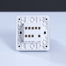 MILANO | 10A 3 Gang 2 Way Switch Sl Ps | 210100300362