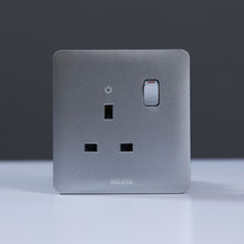 MILANO | 13A Single Switched Socket With Led Indicat-Silver | 210100300371