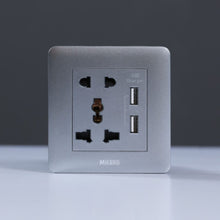 MILANO | 2 Pin & 3 Pin Universal Socket With 2.1A Us-Silver | 210100300379