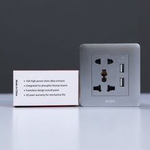 MILANO | 2 Pin & 3 Pin Universal Socket With 2.1A Us-Silver | 210100300379