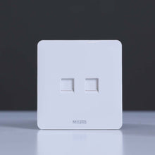 MILANO | Dual Computer Outlet Cat6 Wh Ps | 210100300383