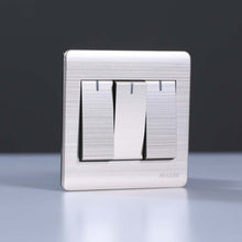 MILANO | 16A 3 Gang 2 Way Switch Gd | 210800100023