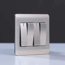 MILANO | 10A 4 Gang 2 Way Switch Gd | 210800100025