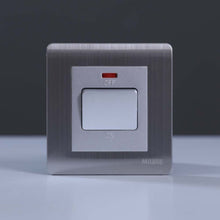 MILANO | 20A Dp Switch With Neon Sl | 210800300008