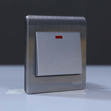 MILANO | 45A Dp Switch With Neon Sl | 210800300009