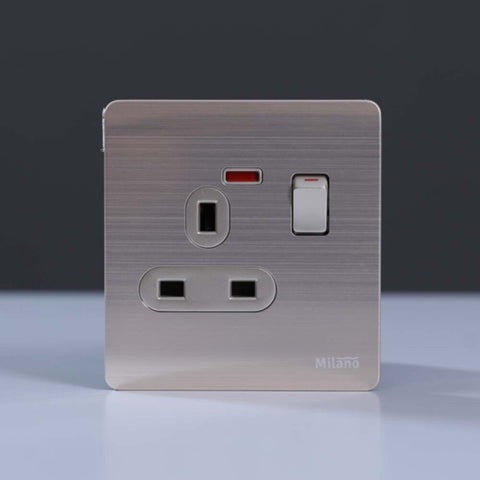MILANO | 13A Socket With Neon Gd | 210800600007
