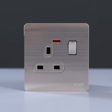 MILANO | 13A Socket With Neon Gd | 210800600007