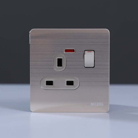 MILANO | 13A Socket With Neon Gd | 210800600007
