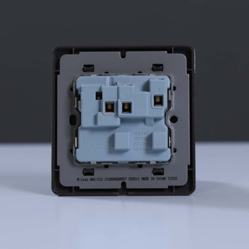 MILANO | 13A Socket With Neon Gd | 210800600007