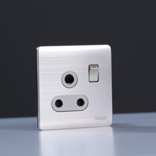 MILANO | 15A Switched Socket Gd | 210800600012
