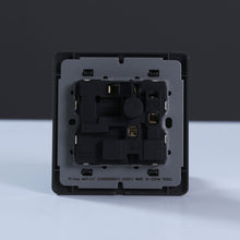 MILANO | 15A Switched Socket Gd | 210800600012