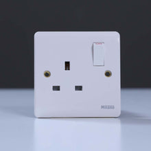 MILANO | 13A 1Gang Switch Socket White (V4050) | 210800600017