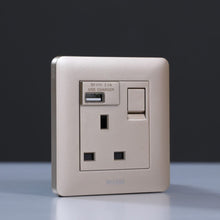 MILANO | 13A Single Switched Socket Neon With Usb G | 210802700003