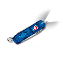VICTORINOX | Swiss Army Knives | Signature Lite 7 Function Multi Pocket Utility Knife With Pen | 0.6226.T2
