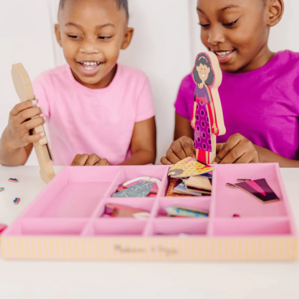 MELISSA & DOUG | Abby & Emma Magnetic Dress-Up Set 3+ years | 46004940