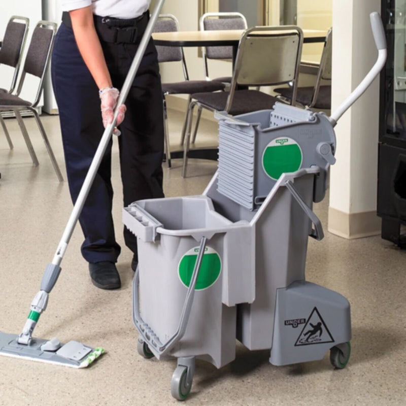 UNGER | COMBG 30 Liters Gray Mop Bucket with Side-Press Wringer | 4RP518