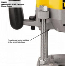 DEWALT | Electronic Plunge Router  6-8-12 mm 2000W | DW625EK-GB