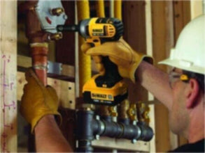 DEWALT | Cordless XR Li-Ion Compact Impact Wrench 1/2-Inch 18V | DCF880M2-GB
