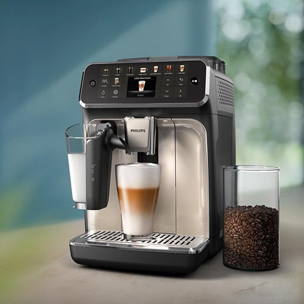 PHILIPS | 5500 Series Fully Automatic Espresso Machine 1.8Ltrs Black | EP5547/90