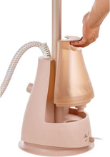 BLACK+DECKER | Single Pole Garment Steamer 1740W | GST1620-B5