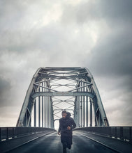 B&O | BEOPLAY E8 SPORT Powerful Bluetooth Sports In-Ear Earphones Oxygen Blue | TE0157143