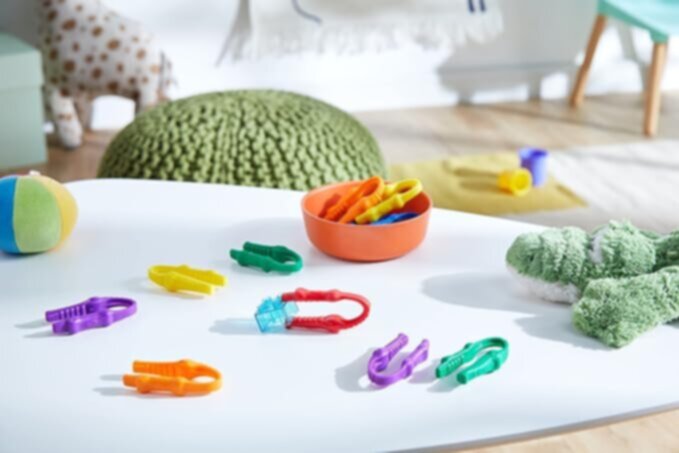 LEARNING RESOURCES UK| Gator Grabber Tweezers (Set Of 12) (2+ Years) | LER2963