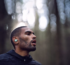 B&O | BEOPLAY E8 SPORT Powerful Bluetooth Sports In-Ear Earphones Oxygen Blue | TE0157143