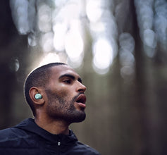 B&O | BEOPLAY E8 SPORT Powerful Bluetooth Sports In-Ear Earphones Oxygen Blue | TE0157143
