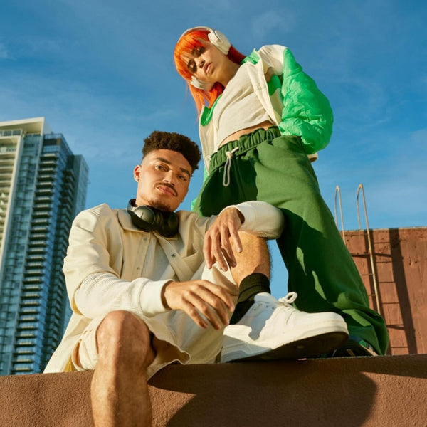 BOSE | Quietcomfort Wireless Over Ear Active Noise Cancelling Headphones Smoke White | 884367-0200