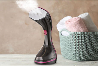 BLACK+DECKER | Digital Handheld Garment Steamer | HSTD1600-B5