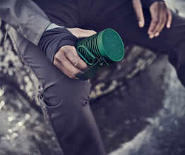 B&O | BEOSOUND EXPLORE Waterproof Outdoor Speaker Green | TE0167551