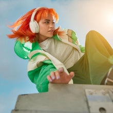 BOSE | Quietcomfort Wireless Over Ear Active Noise Cancelling Headphones Smoke White | 884367-0200