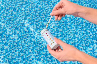 BESTWAY | Pool & Spa  3 In 1 Test Strips 50 Pieces | BES115TOY01905