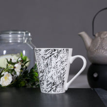 DANUBE | Graphic Print New Bone Porcelain Mug 300 Ml Q84000050 | 812000101945