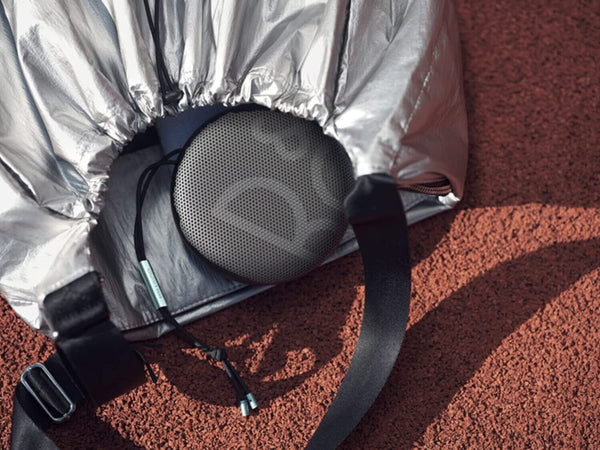 B&O | BEOSOUND A1 2ND GEN Waterproof Bluetooth Speaker with Voice Assist & Alexa Integration Anthracite Oxygen | TE0167623