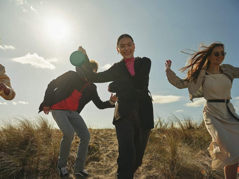 B&O | BEOSOUND A1 2ND GEN Waterproof Bluetooth Speaker with Voice Assist & Alexa Integration Green | TE0155938