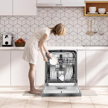 HISENSE | Free Standing Dishwasher 13 Place Settings Grey | HS622E90X