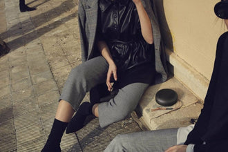 B&O | BEOSOUND A1 2ND GEN Waterproof Bluetooth Speaker with Voice Assist & Alexa Integration Gen Black Anthracite | TE0155937