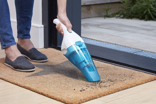 BLACK + DECKER | 3.6V 1.5Ah Li-Ion Cordless Wet & Dry Dustbuster Handheld Vacuum Cleaner + Accessories |WDC115WA-B5