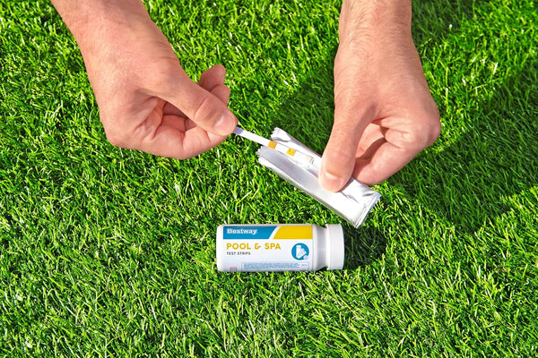 BESTWAY | Pool & Spa  3 In 1 Test Strips 50 Pieces | BES115TOY01905