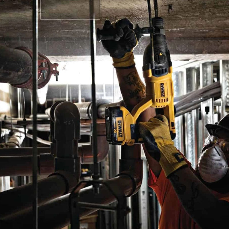 DEWALT | 18V Cordless Li-Ion Brushess 26mm SDS-Plus Roatary Hammer Drill 3-Modes | DCH133M1EXP-GB