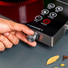 GEEPAS | Digital Infrared Cooker 2000W | GIC6920