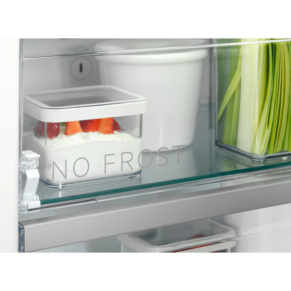 AEG | 7000 Series Built In Upright Freezer No Frost 204Ltrs Electronic Touch Controls White | OAB7N18CDF