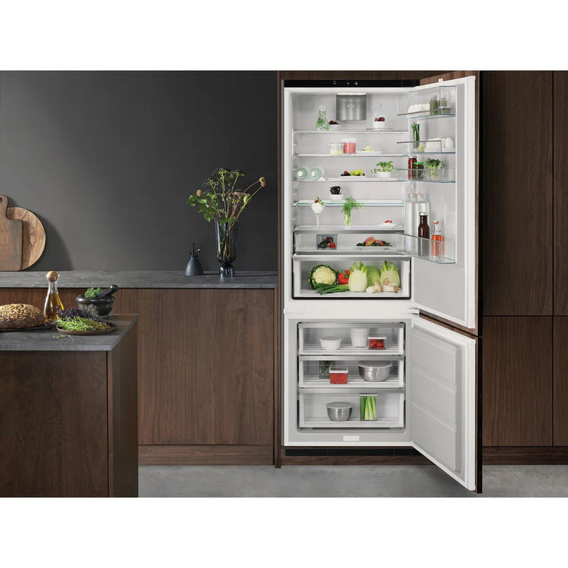 AEG | Built-in Firdge/Freezer 286Ltrs | OSC7P750DS