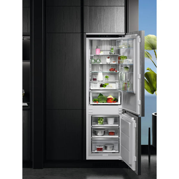 AEG | Built-in Fridge/Freezer Combinations No Frost | TSC8M189DC