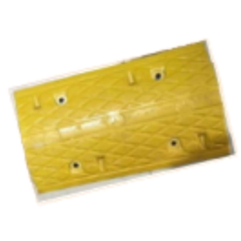 BREAKER | Center Road Hump Yellow 50X35X5Cm | BRK-602Y