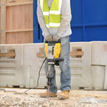 DEWALT | HEX Demolition Hammer Chipping 30mm 16KG | D25961K-GB