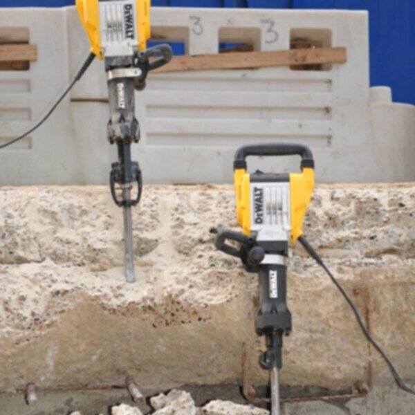 DEWALT | HEX Demolition Hammer Chipping 30mm 16KG | D25961K-GB